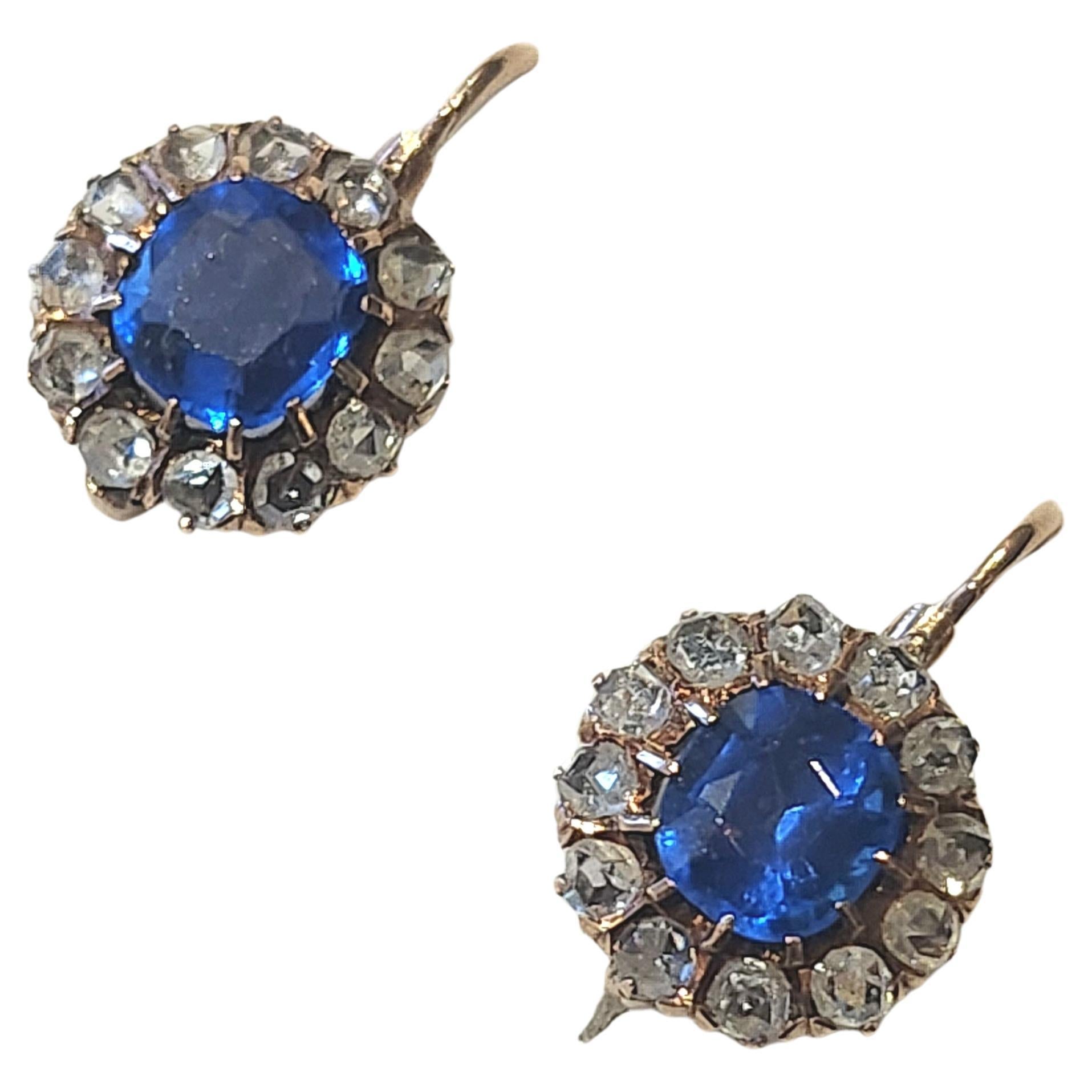 Antique Burmese Sapphire And Rose Cut Diamond Gold Earrings In Good Condition For Sale In Cairo, EG