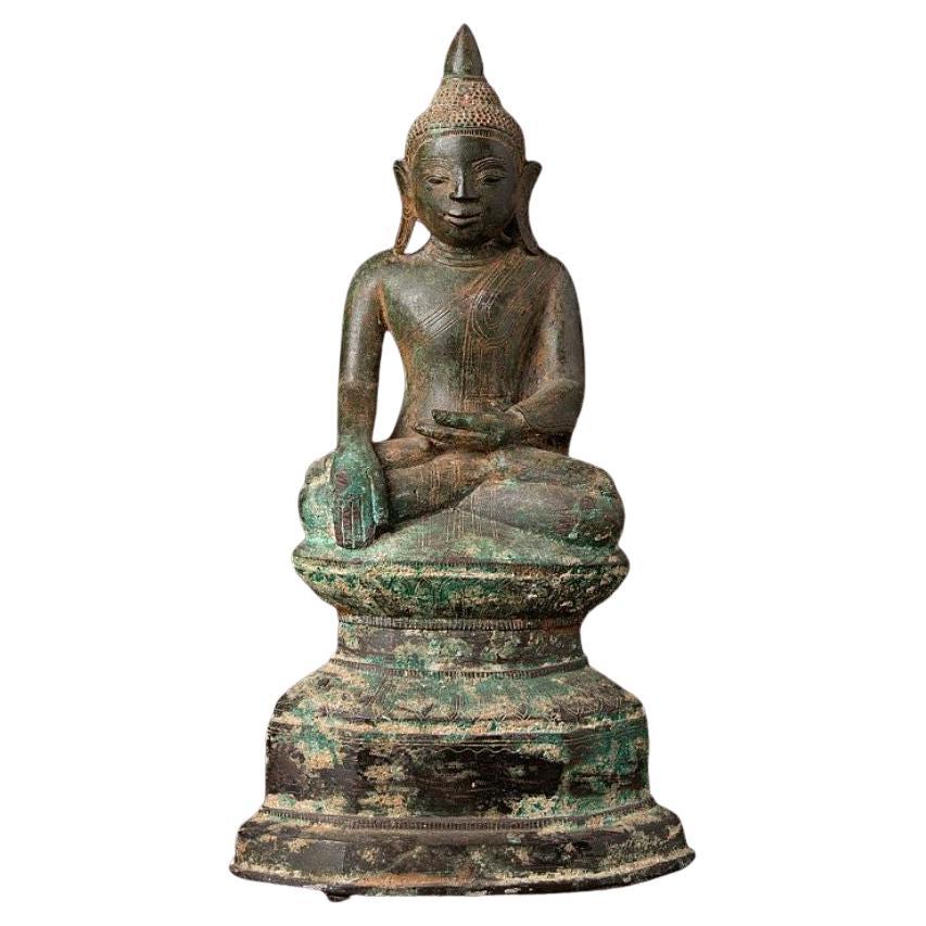 Antiker burmesischer Shan-Buddha aus Burma