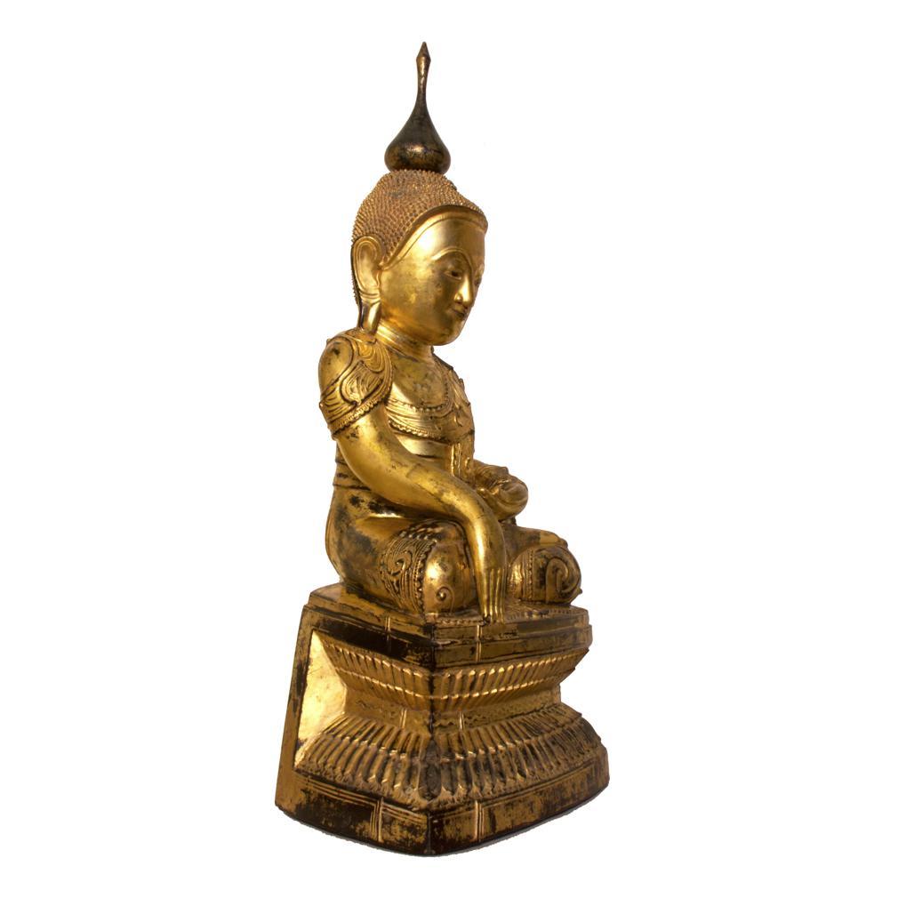 Antiker burmesischer Shan-Holz-Buddha mit Lack, Lack und goldenem Lederbezug, 19. Jahrhundert im Angebot 1