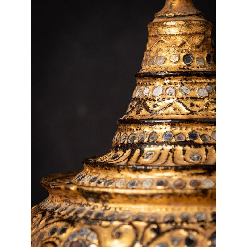 Antikes birmanisches Holzgefäß aus Burma im Angebot 5