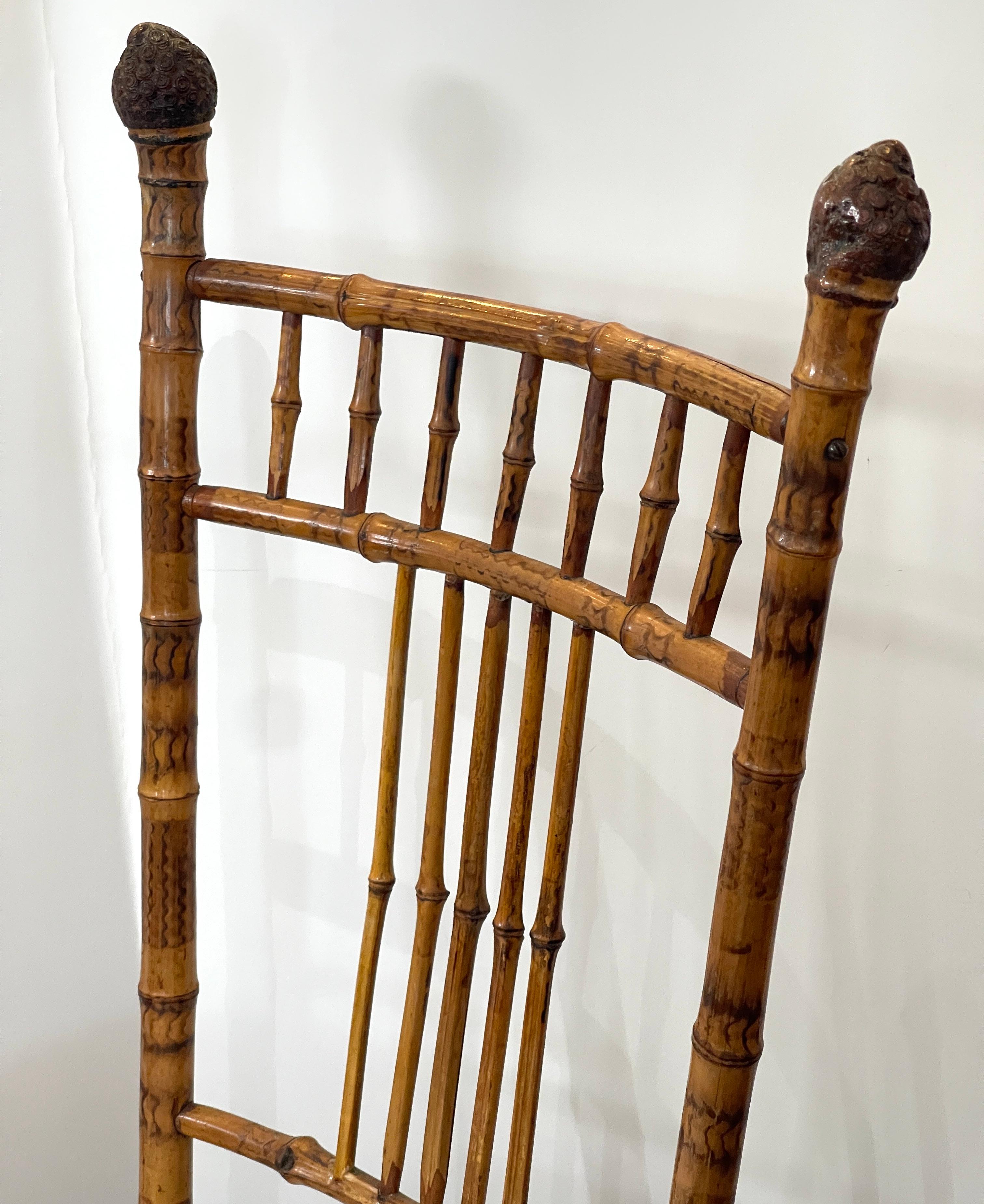 Antiker Schreibtischstuhl aus gebranntem Bambus und Roots-Bambus Details um 1890 im Angebot 1
