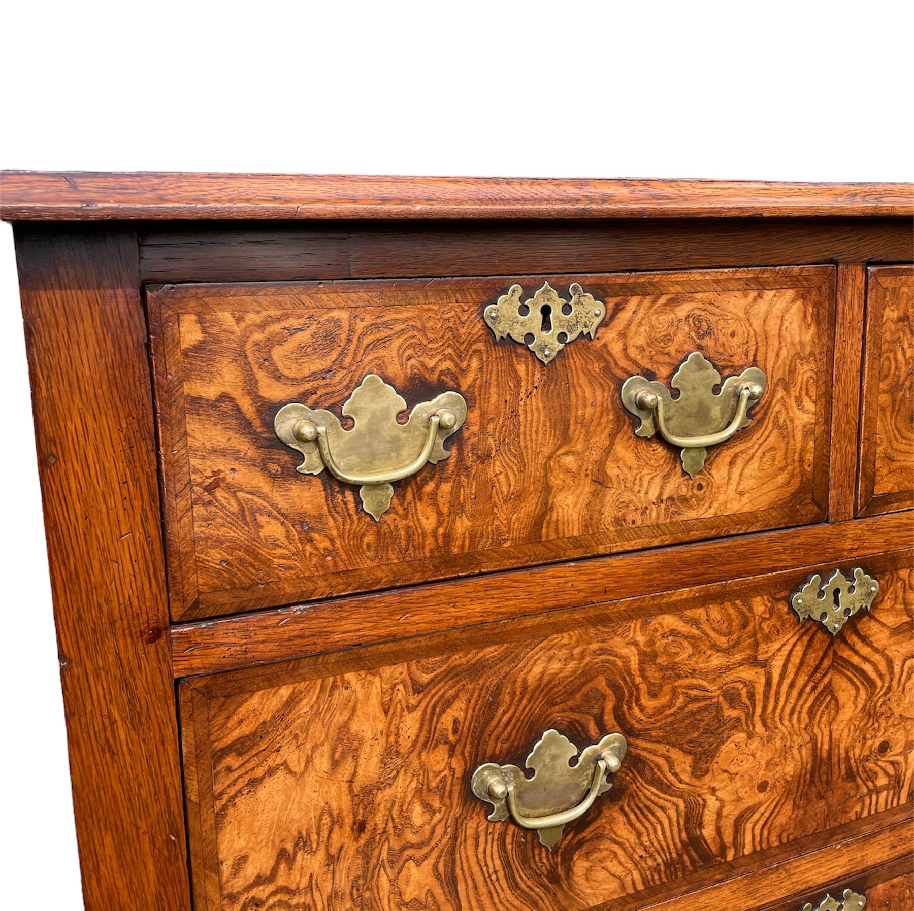 Antique Burr Elm Chest of Drawers In Good Condition In Chelmsford, GB