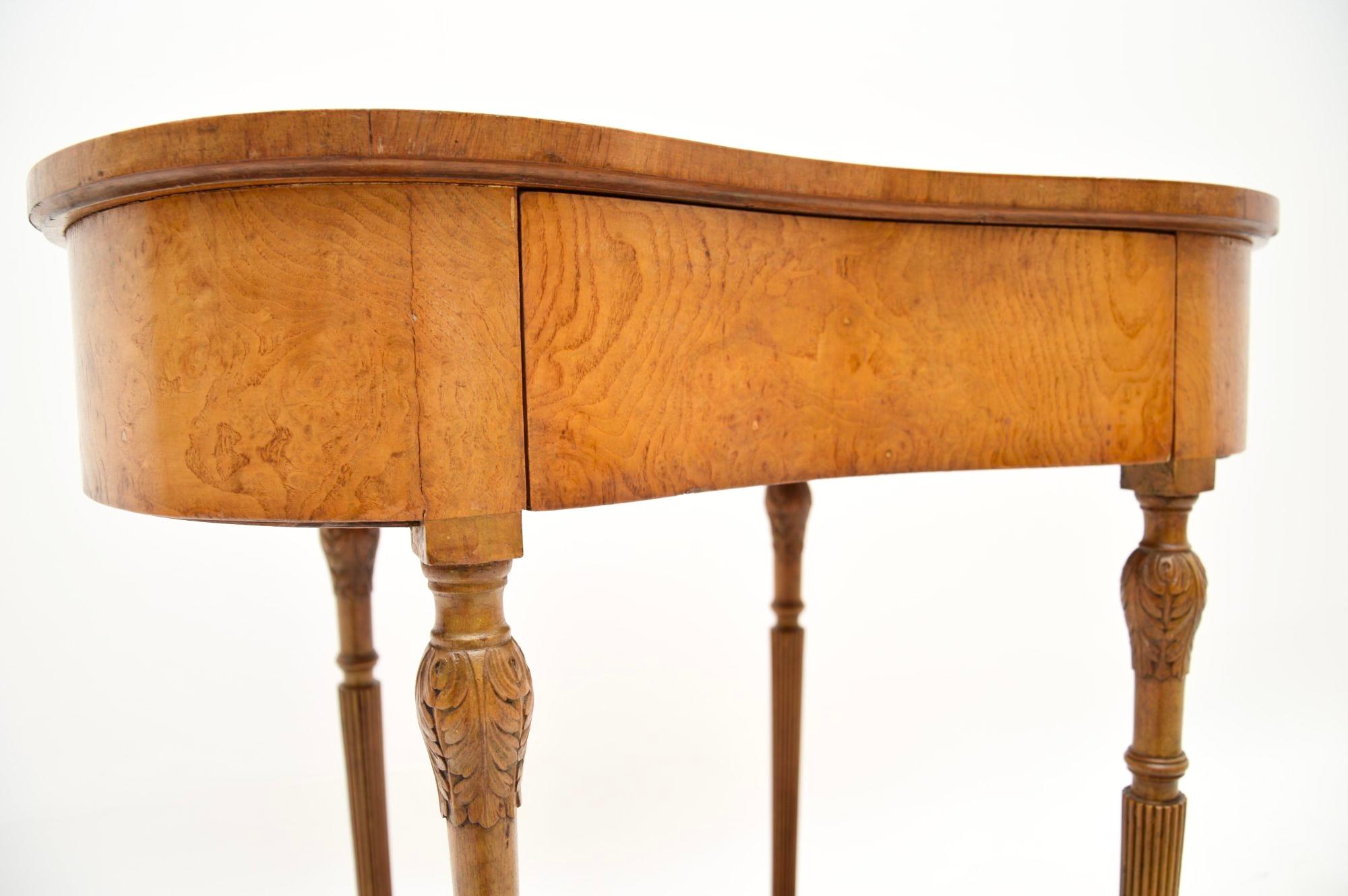 Antique Burr Elm Kidney Shape Side / Writing Table For Sale 4