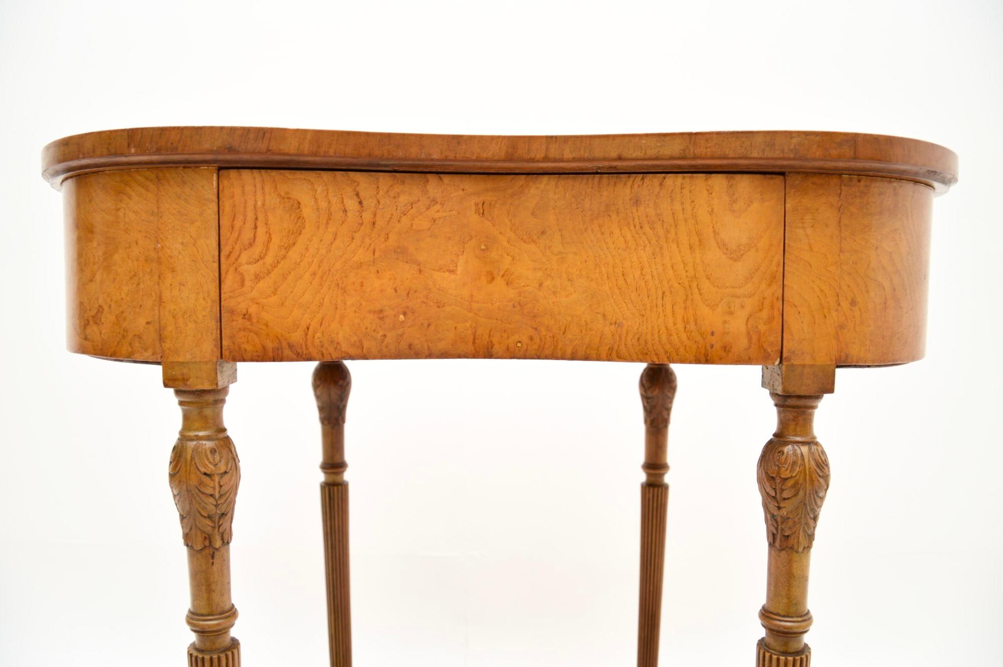Antique Burr Elm Kidney Shape Side / Writing Table For Sale 5