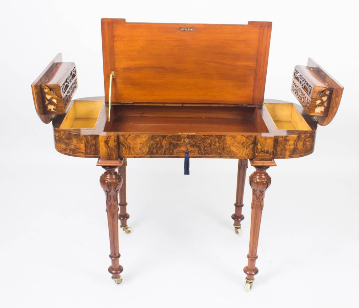 Antique Burr Walnut and Marquetry Writing Table Desk, 19th Century In Excellent Condition In London, GB