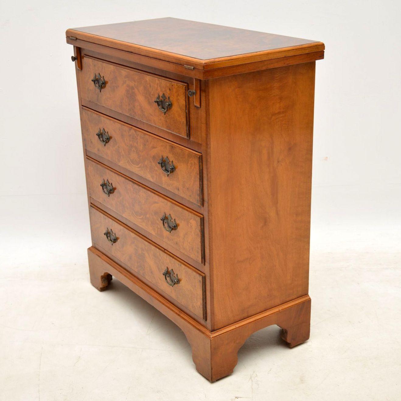 Antique Burr Walnut Bachelors Chest of Drawers 4