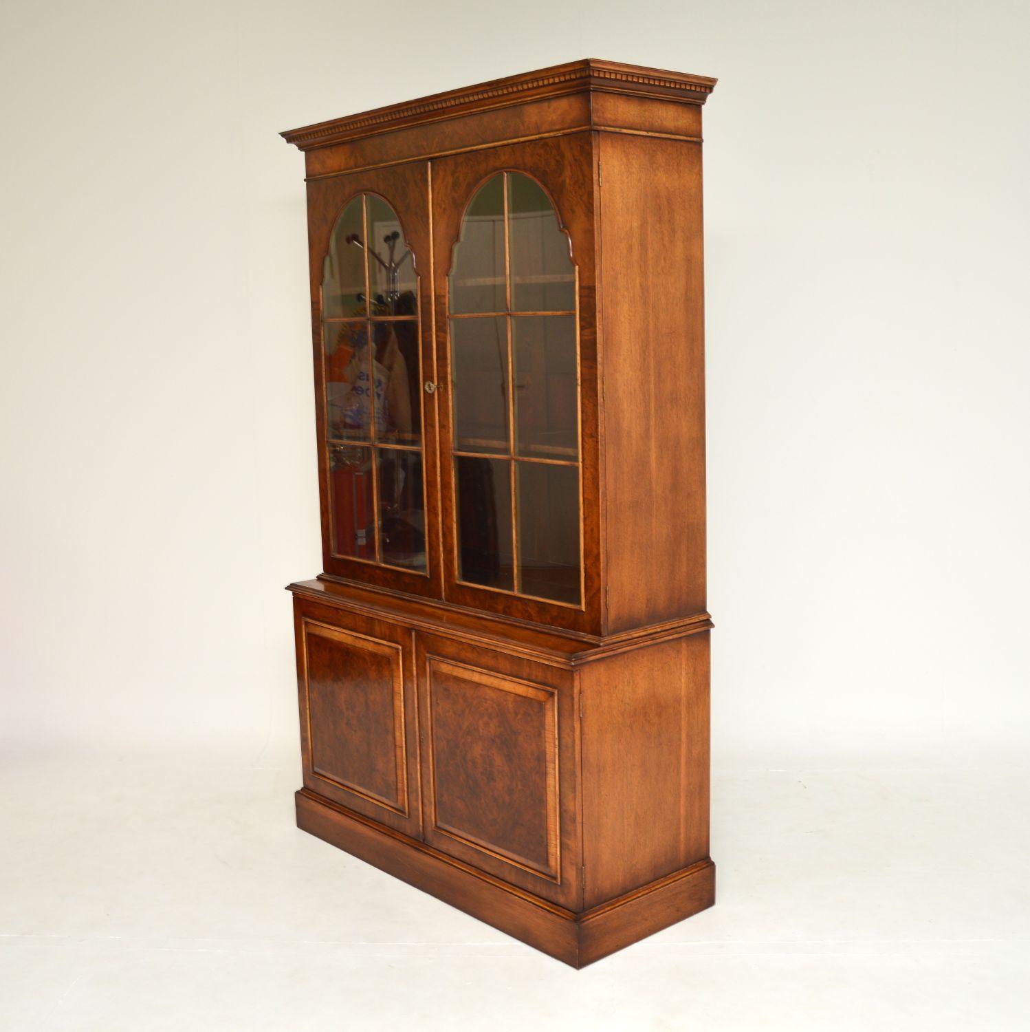 Georgian Antique Burr Walnut Bookcase