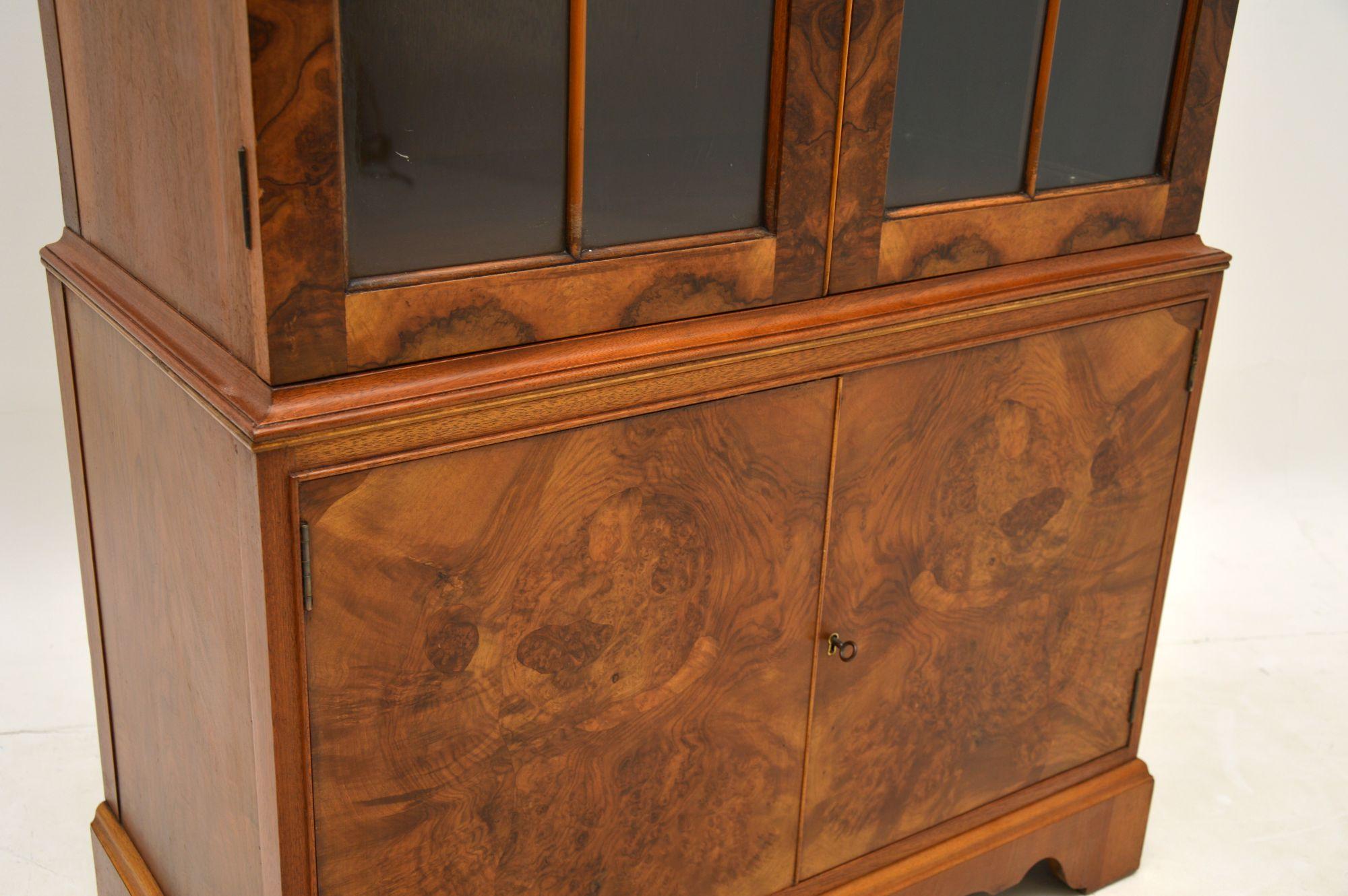Antique Burr Walnut Bookcase on Cupboard In Good Condition In London, GB