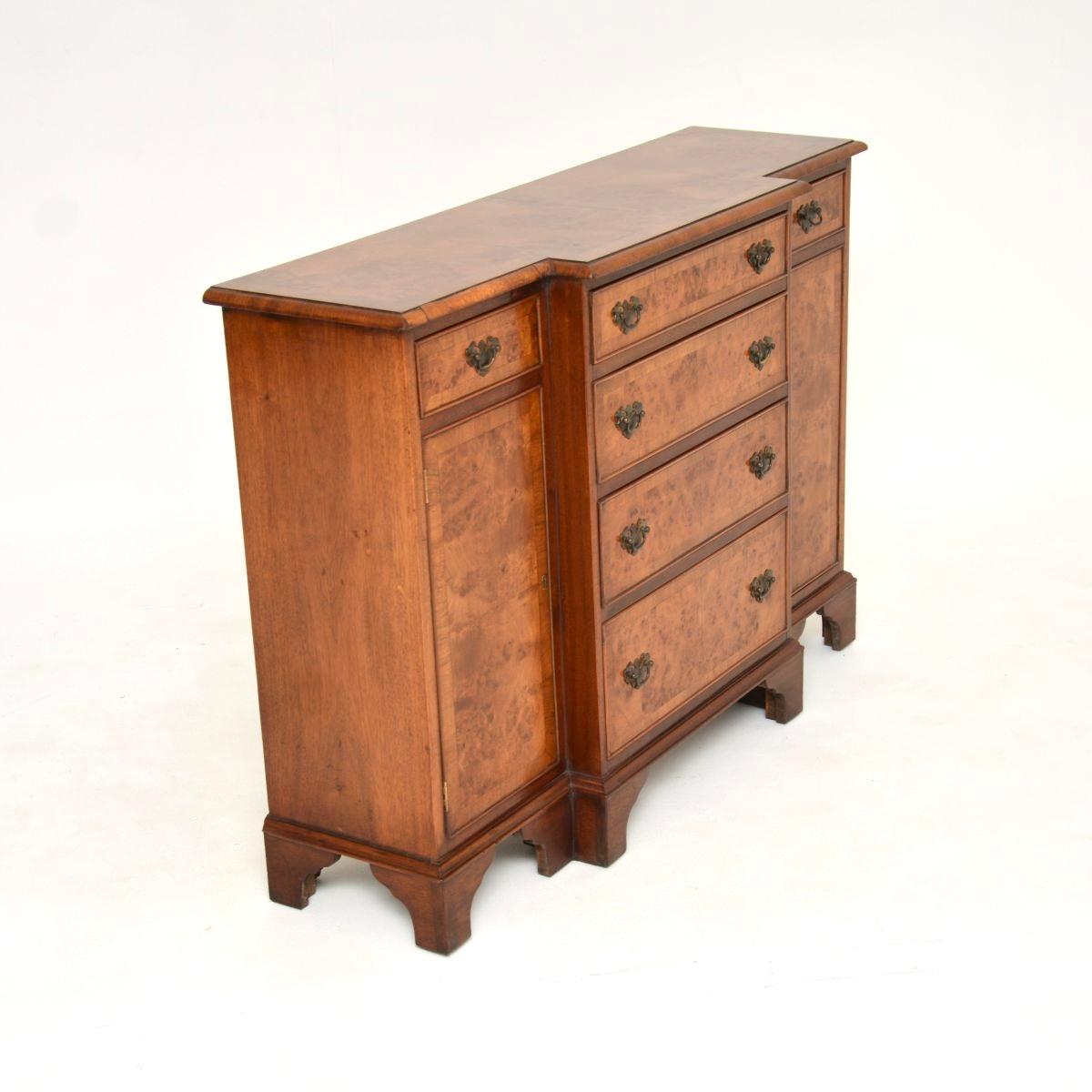 Antique Burr Walnut Breakfront Sideboard In Good Condition For Sale In London, GB
