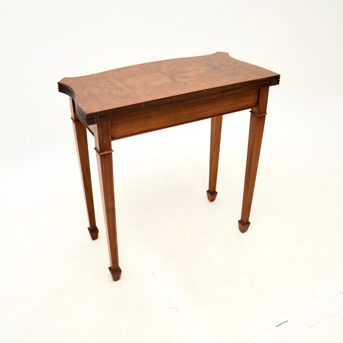 Antique Burr Walnut Card / Console Table (Friese) im Angebot