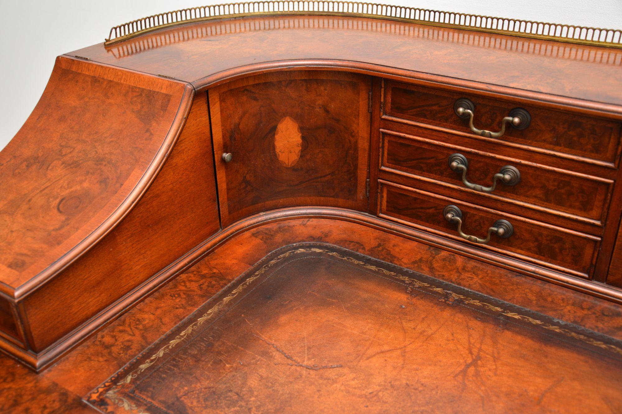 Antique Burr Walnut Carlton House Desk In Good Condition In London, GB