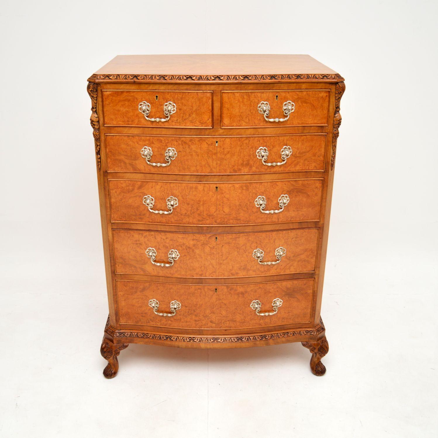 A stunning antique burr walnut chest of drawers of the highest order. This was made in England by Maples, it dates from around the 1920’s period.

It is of extremely fine quality, this is beautifully made with exceptional burr walnut grain patterns