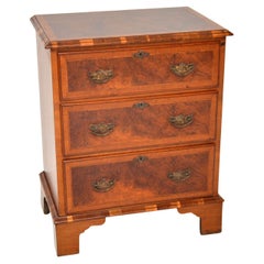 Georgian Commodes and Chests of Drawers