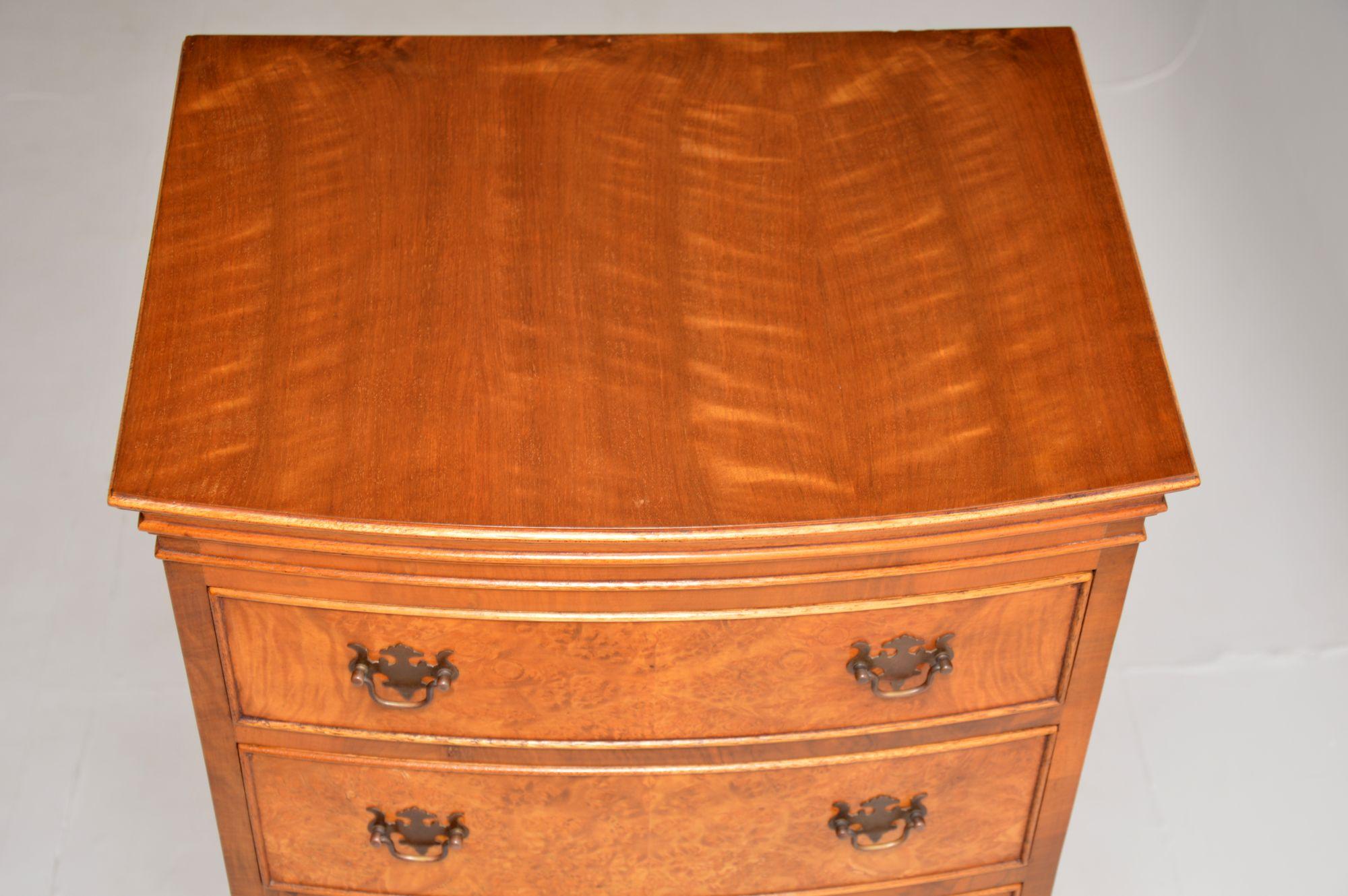 Antique Burr Walnut Chest on Chest In Good Condition In London, GB