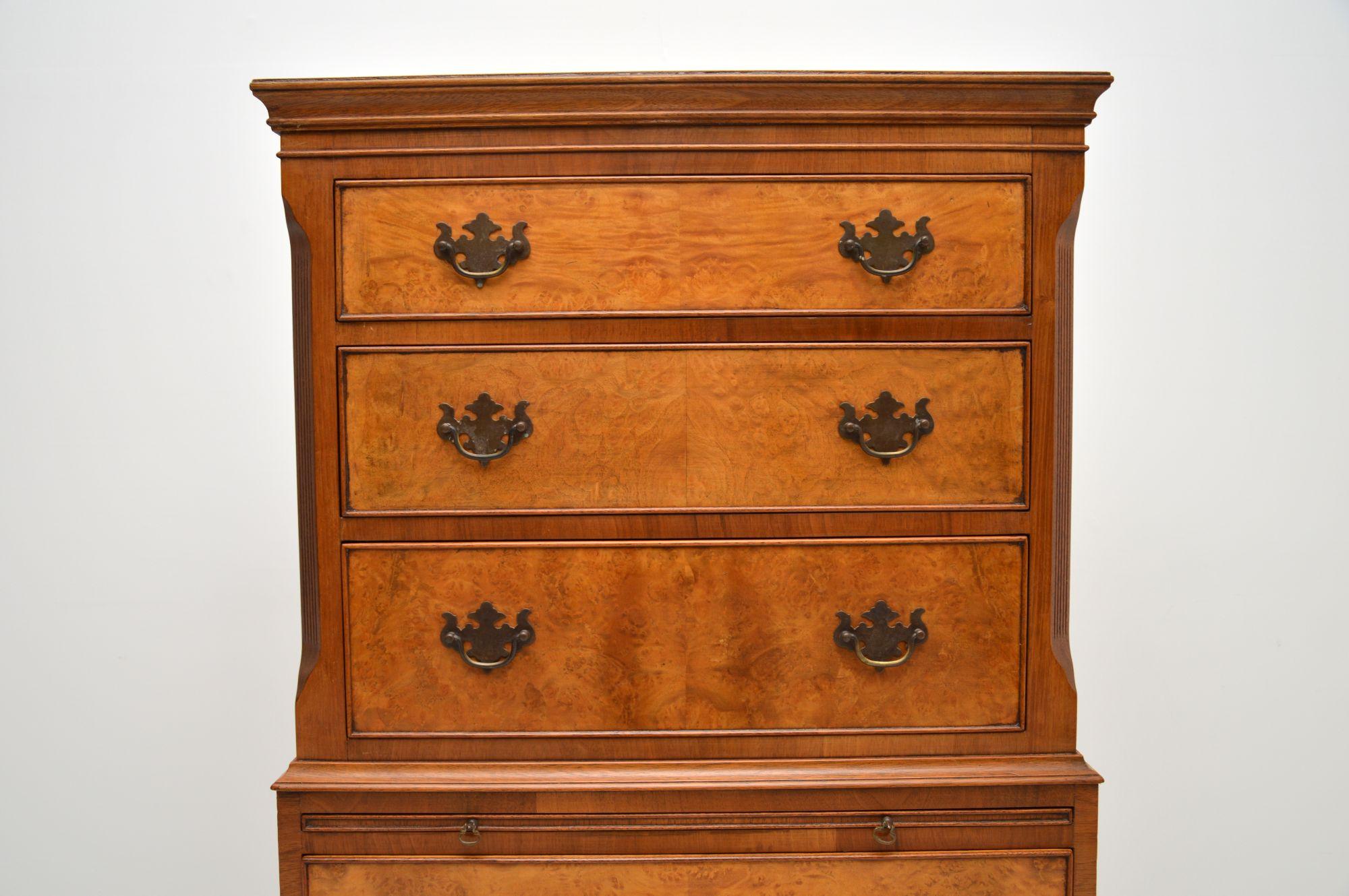 Antique Burr Walnut Chest on Chest of Drawers In Good Condition In London, GB