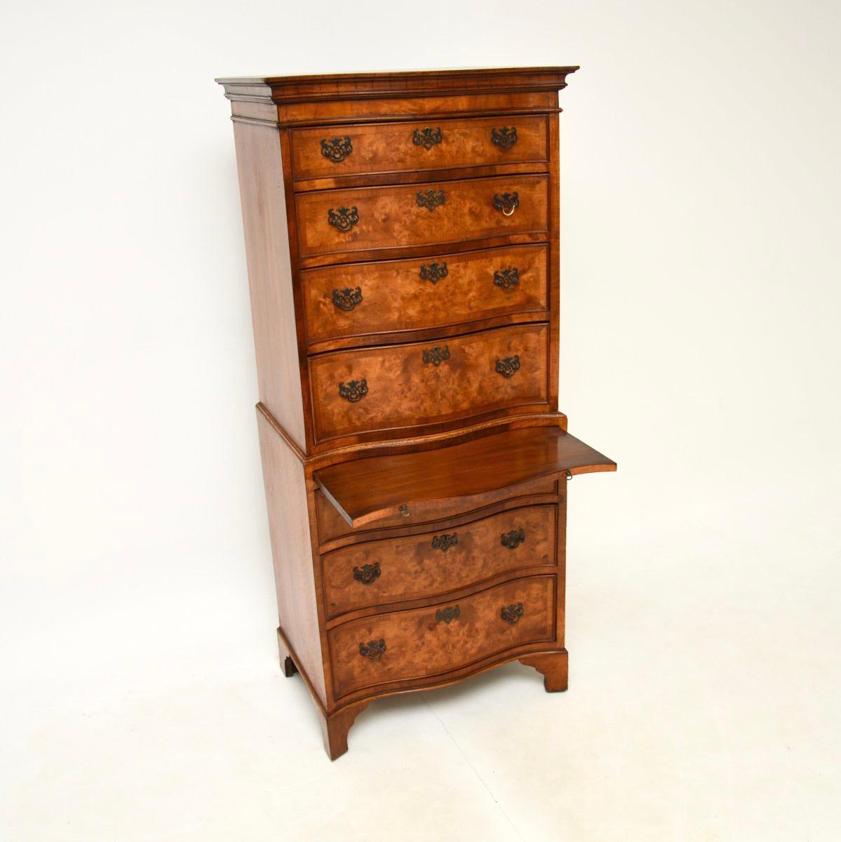 Antique Burr Walnut Chest on Chest of Drawers In Good Condition For Sale In London, GB