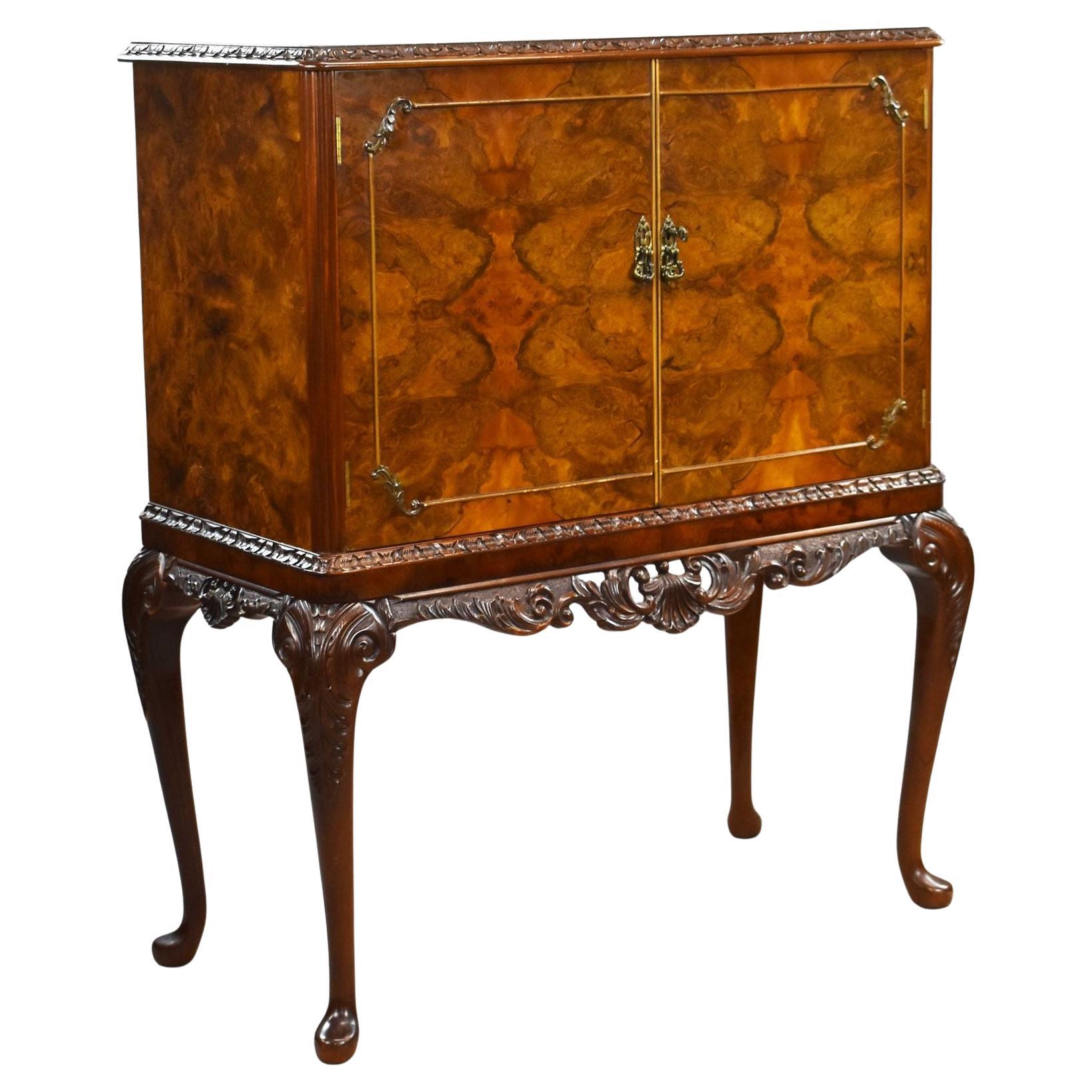 Antique Burr Walnut Cocktail Cabinet in vendita