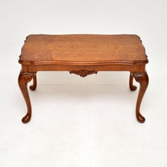 Table basse ancienne en ronce de noyer