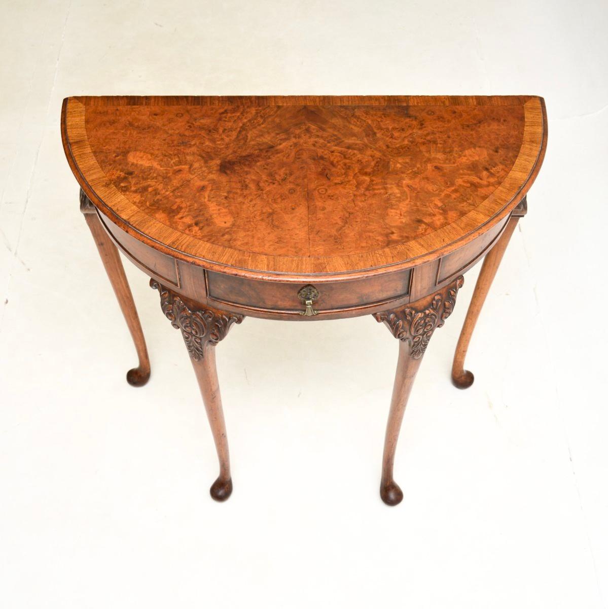 Antique Burr Walnut Console Side Table In Good Condition For Sale In London, GB