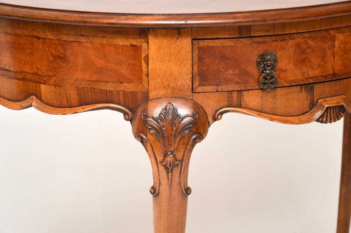 Consola antigua de nogal principios del siglo XX en venta