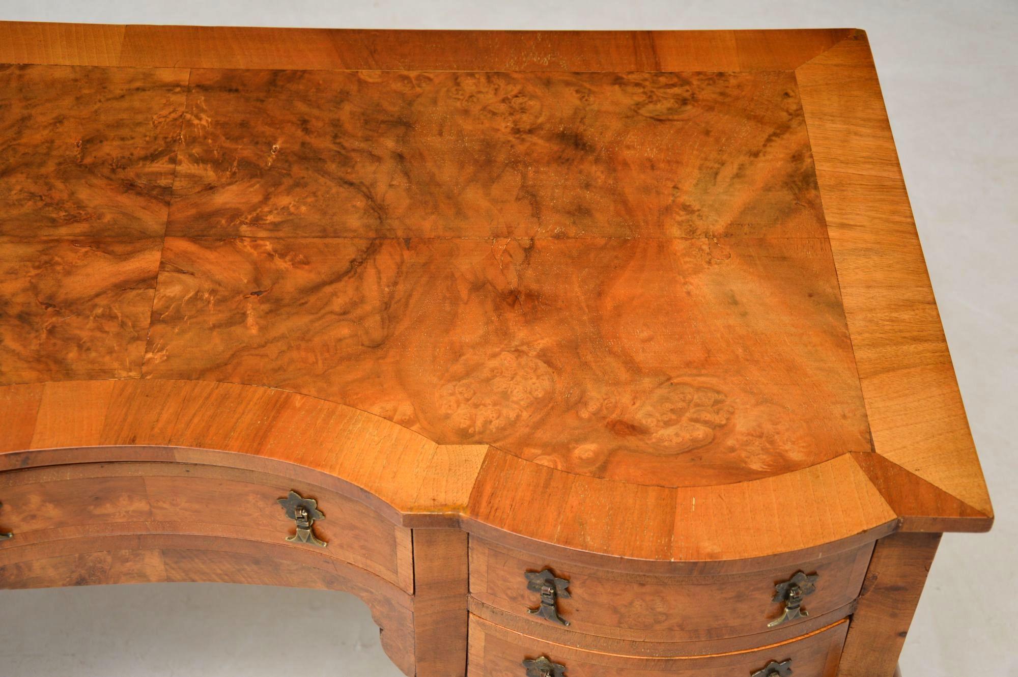 Antique Burr Walnut Desk / Dressing Table 4