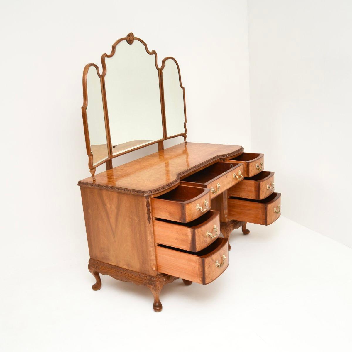 Queen Anne Antique Burr Walnut Dressing Table