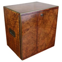 Humidificador de puros antiguo de caballero en madera de nogal. Inglés C.1830