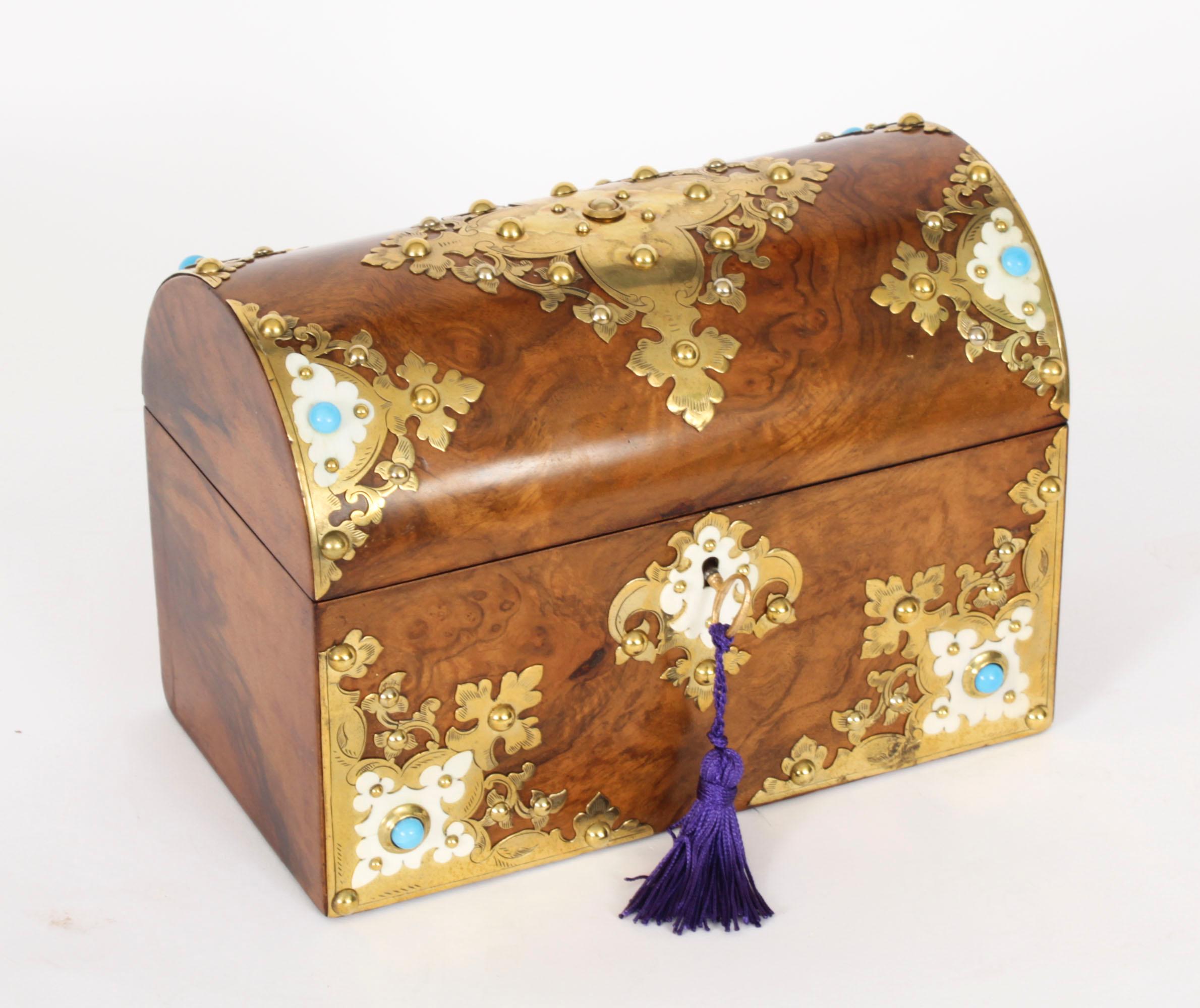 Antique Burr Walnut, Ivorine & Brass Box Domed Casket with Key 19th Century For Sale 12