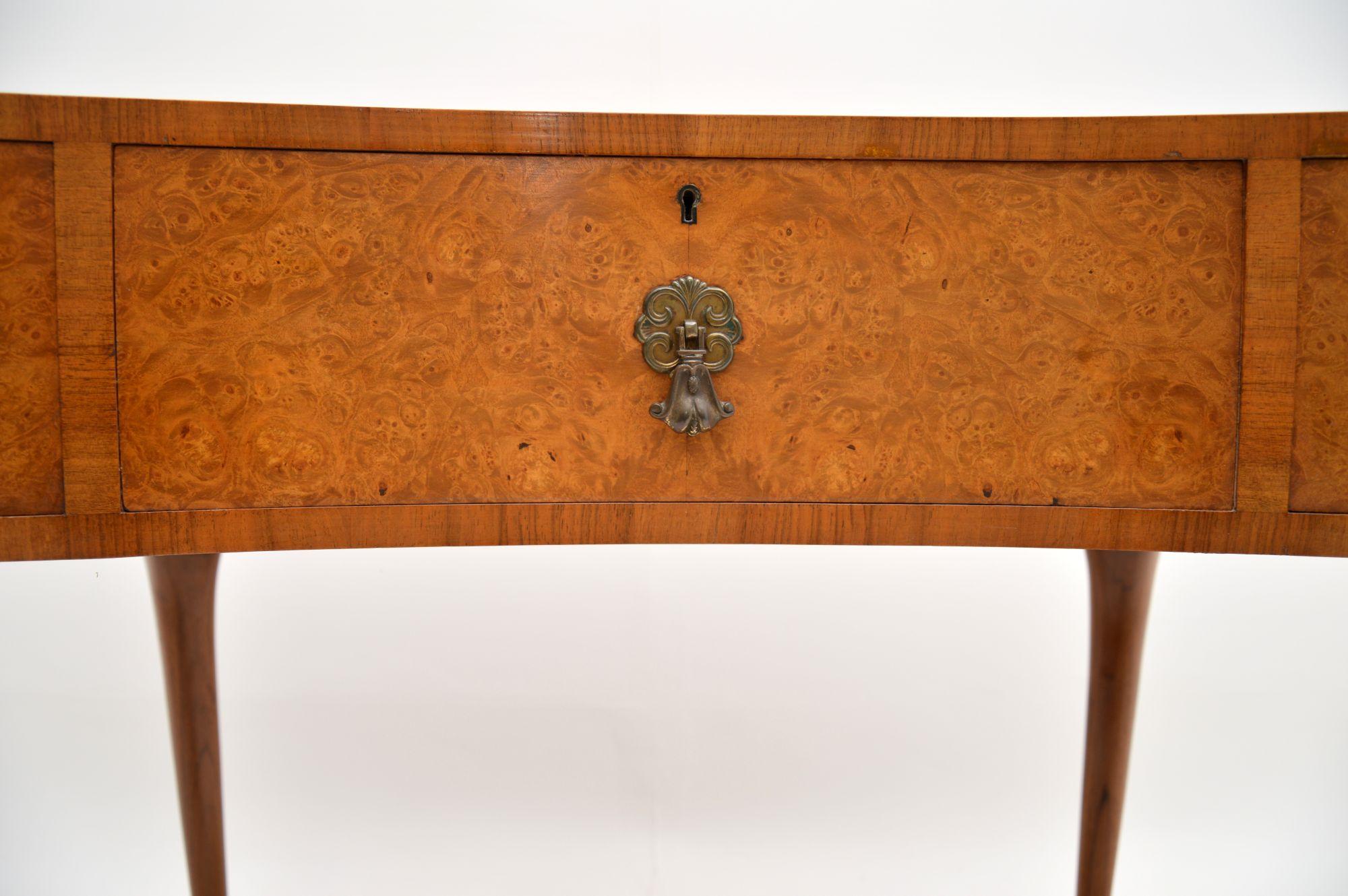 Queen Anne Antique Burr Walnut Kidney Shaped Desk or Dressing Table by Waring & Gillows
