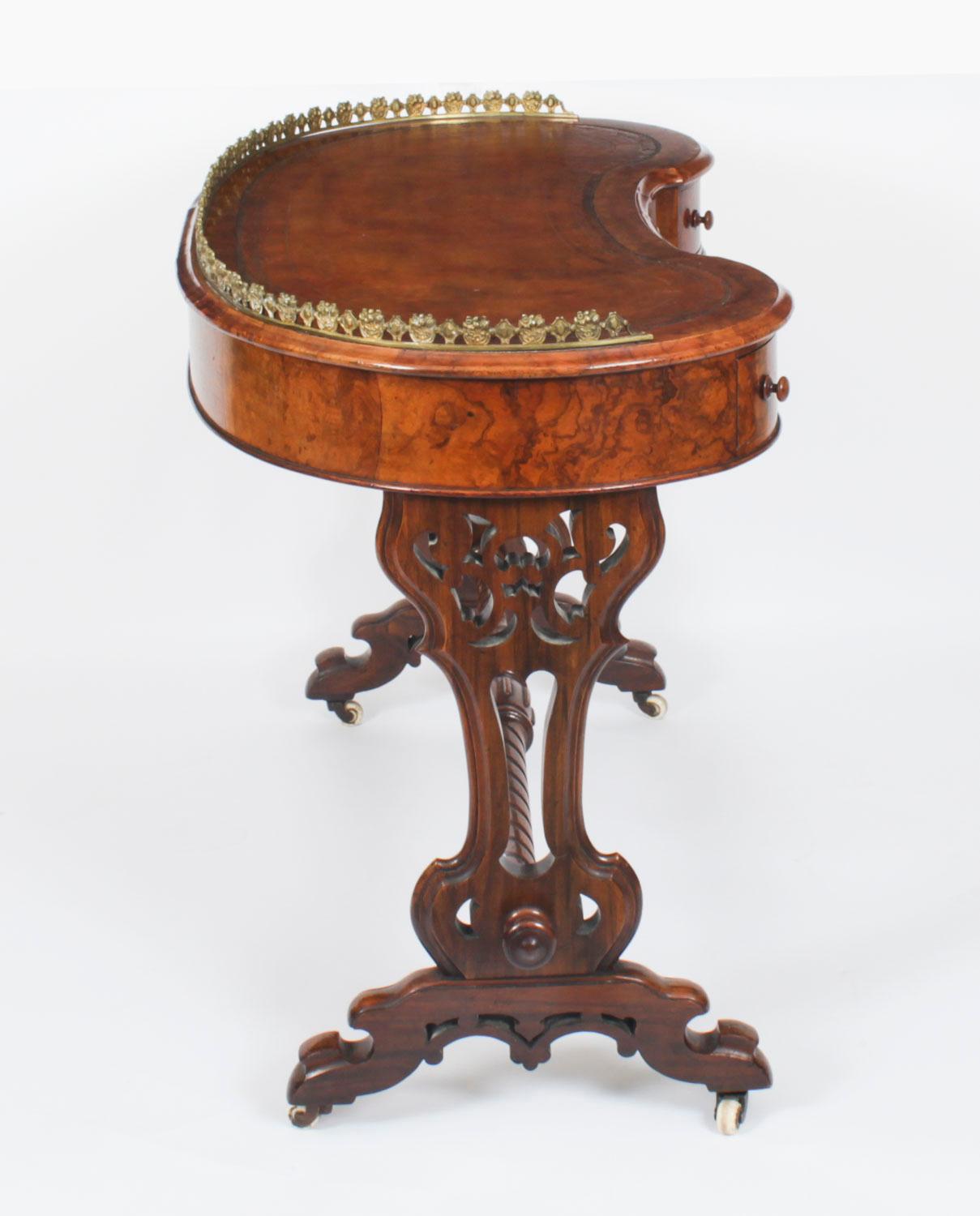Antique Burr Walnut Kidney Writing Table Desk Bureau Plat 19th Century 5