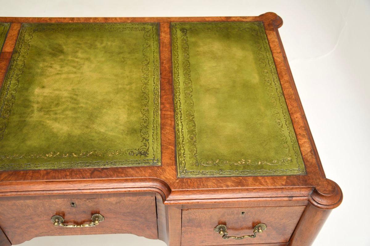 Antique Burr Walnut Leather Top Writing Desk In Good Condition In London, GB