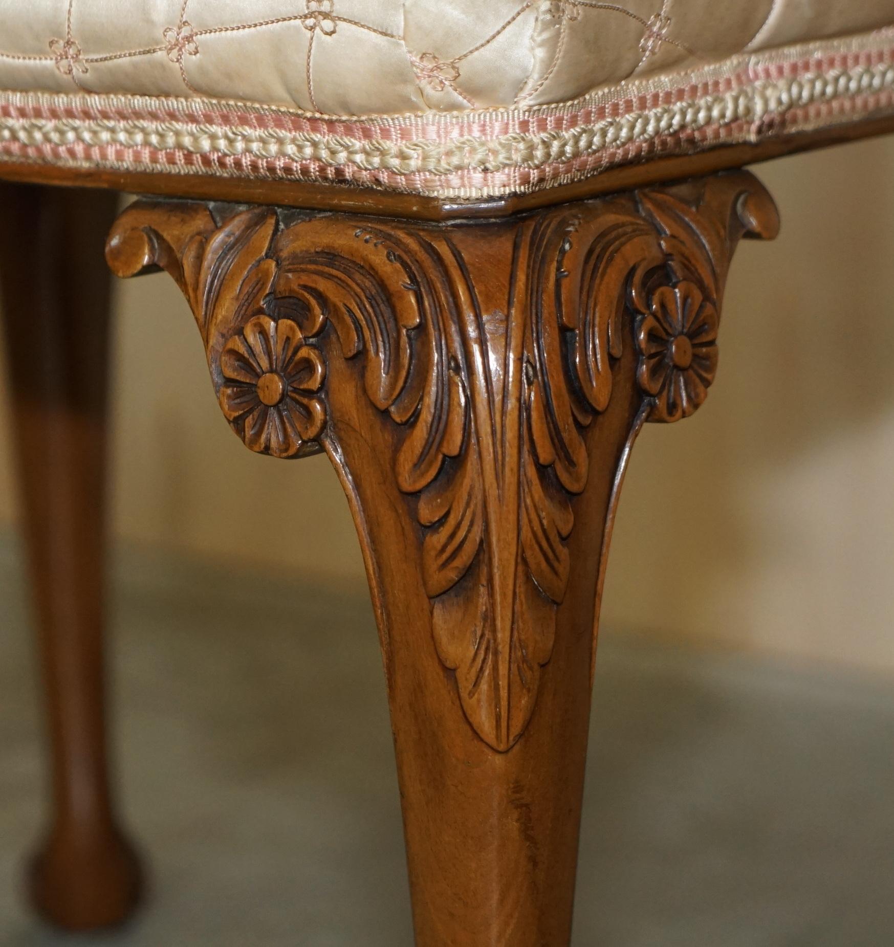 19th Century ANTIQUE BURR WALNUT MAPLE & CO DRESSiNG TABLE & STOOL SUBLIME QUALITY MUST SEE