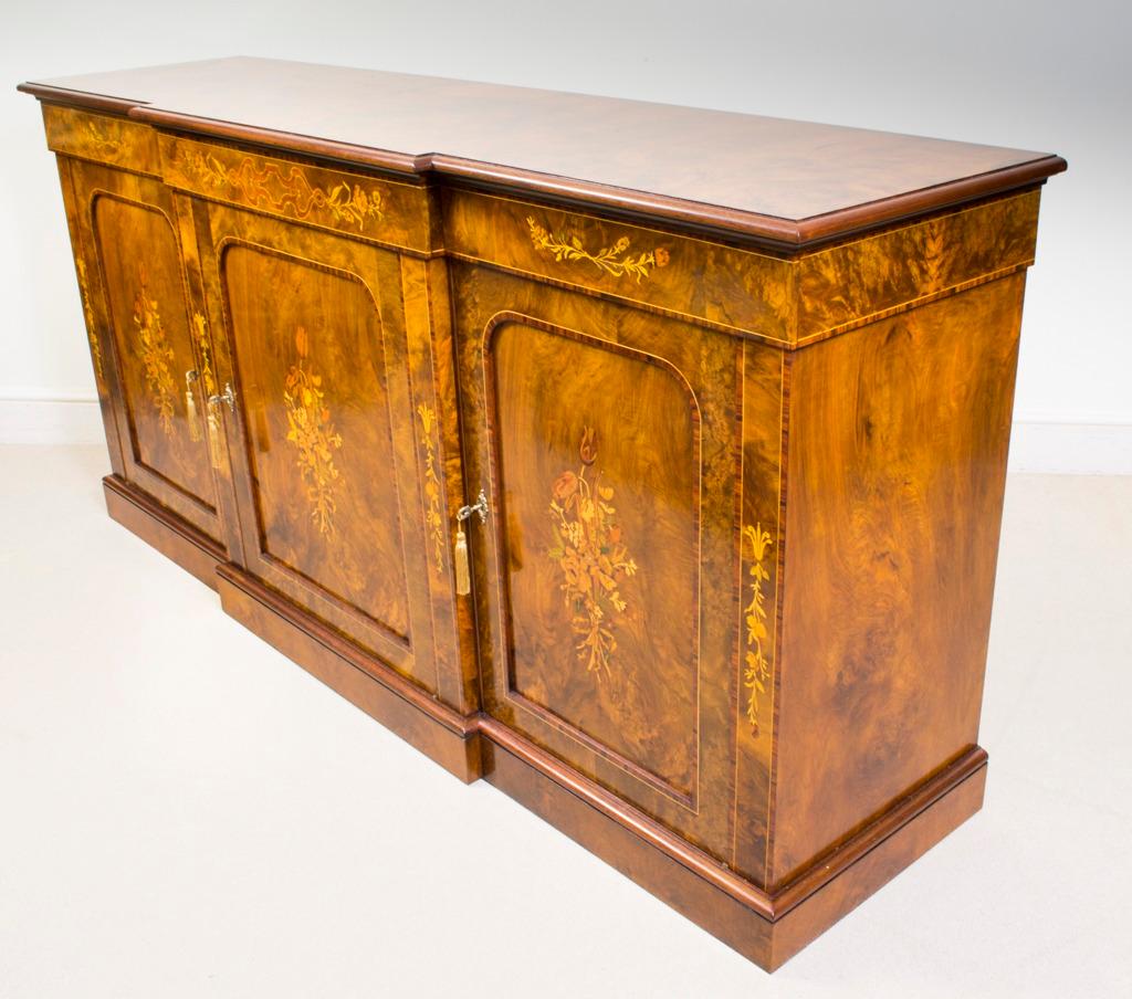 Antique Burr Walnut Marquetry 3 Door Sideboard Early 20th Century In Good Condition For Sale In London, GB