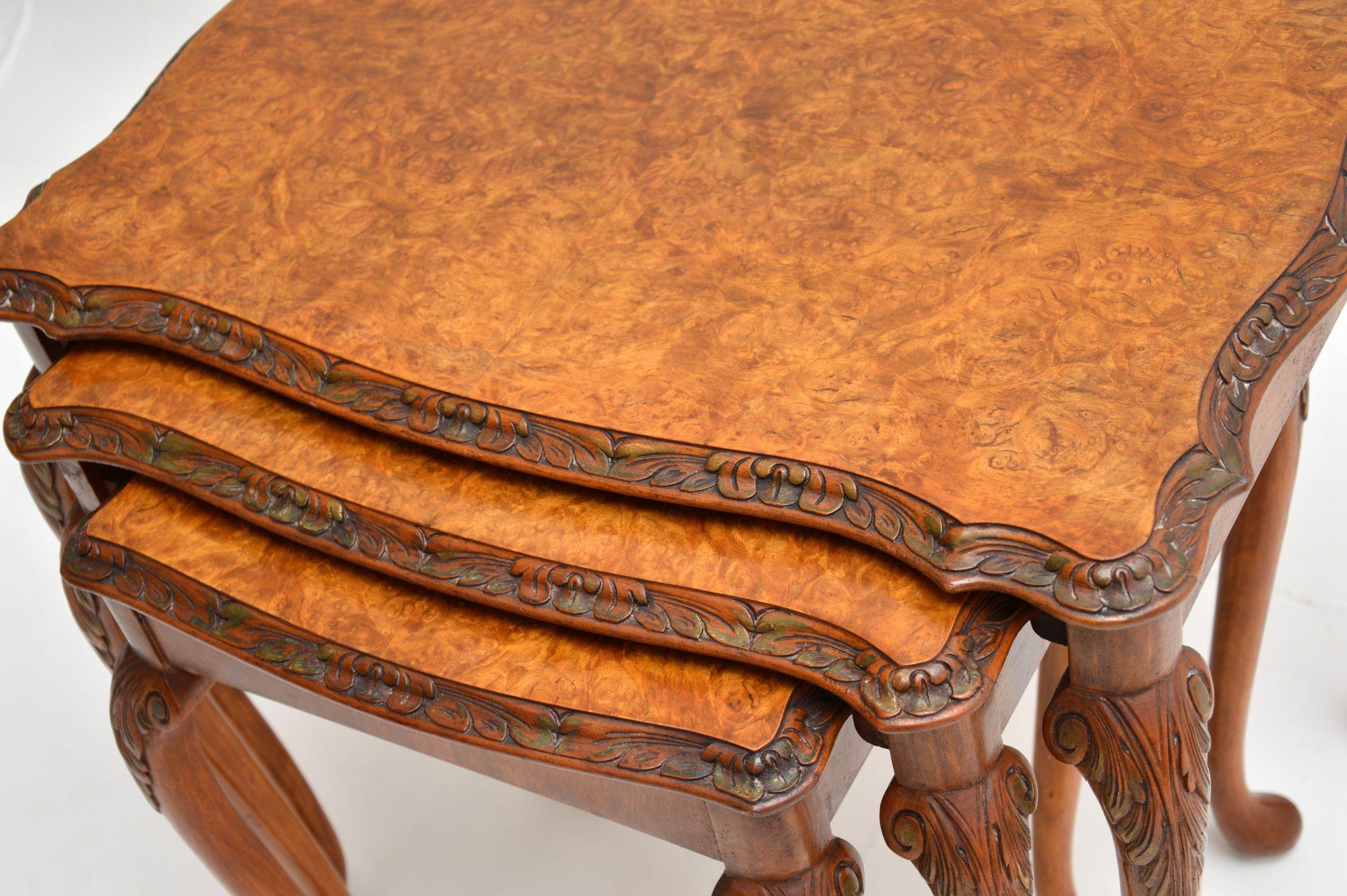 Antique Burr Walnut Nest of Tables In Good Condition For Sale In London, GB