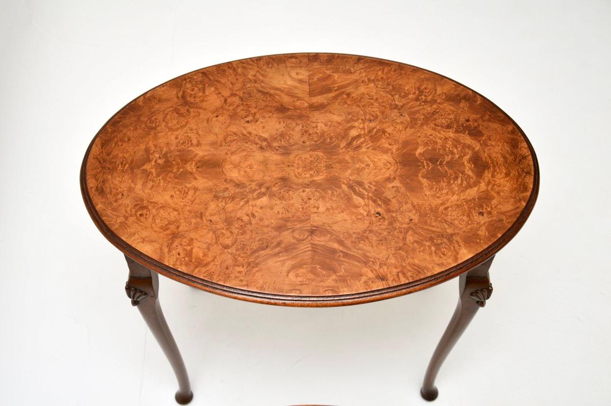 Milieu du XXe siècle Tables gigognes anciennes en ronce de noyer en vente