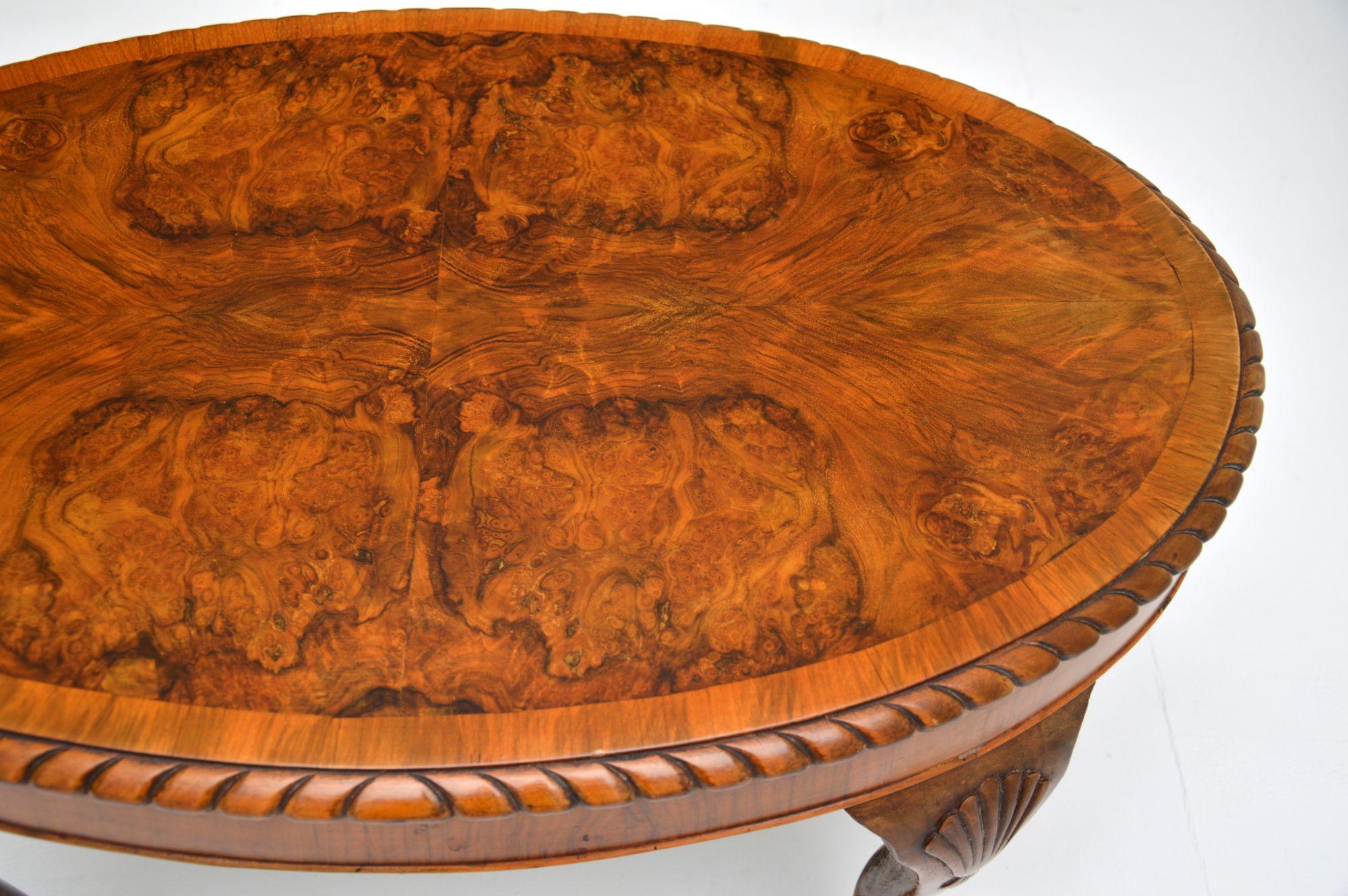 Antique Burr Walnut Oval Coffee Table In Good Condition In London, GB