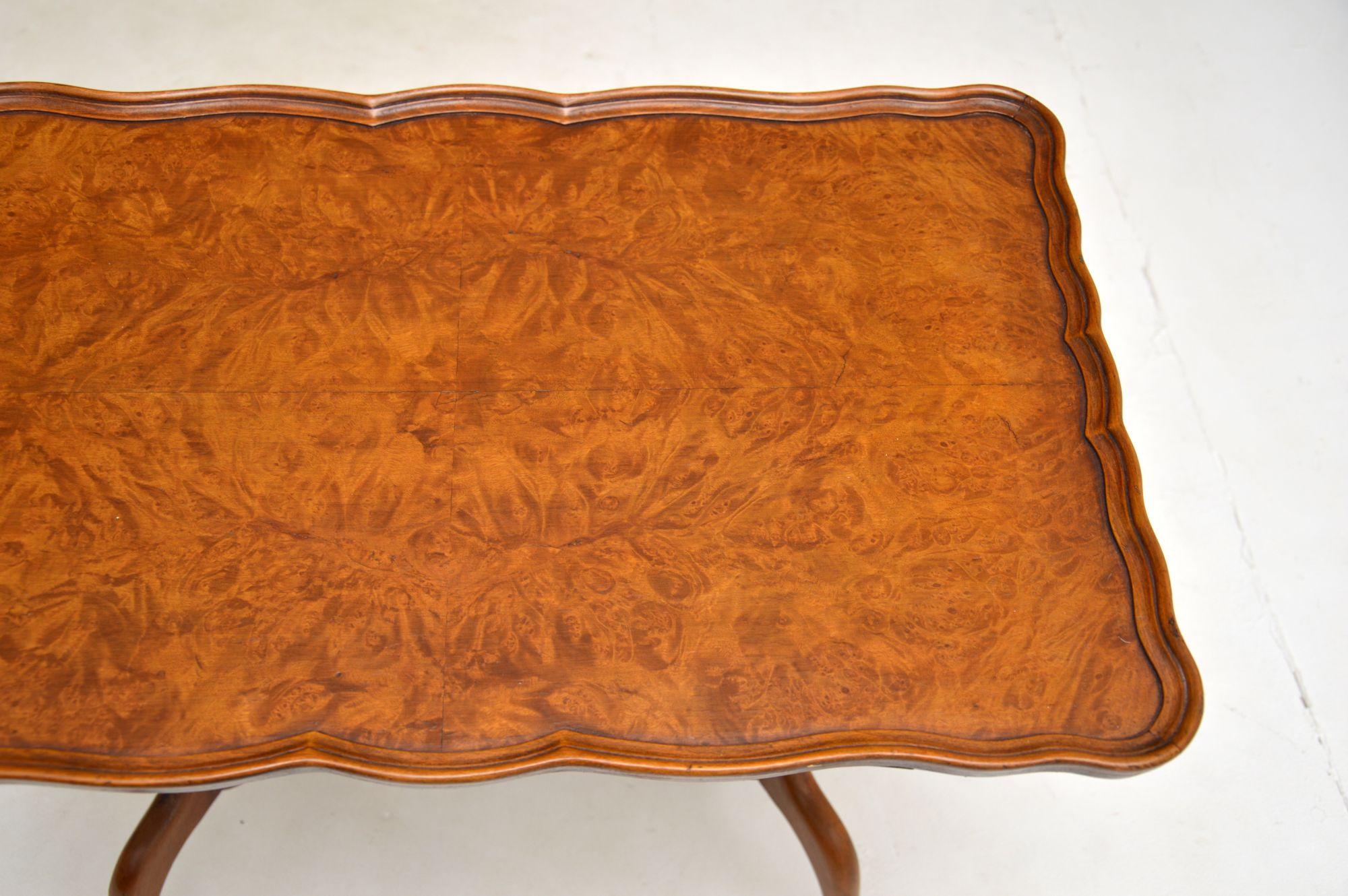 Mid-20th Century Antique Burr Walnut Pie Crust Coffee / Side Table For Sale