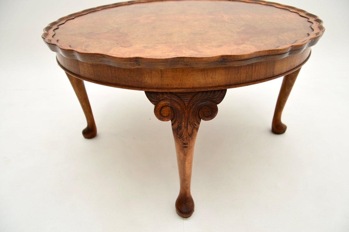 Antique Burr Walnut Pie Crust Coffee Table In Good Condition In London, GB