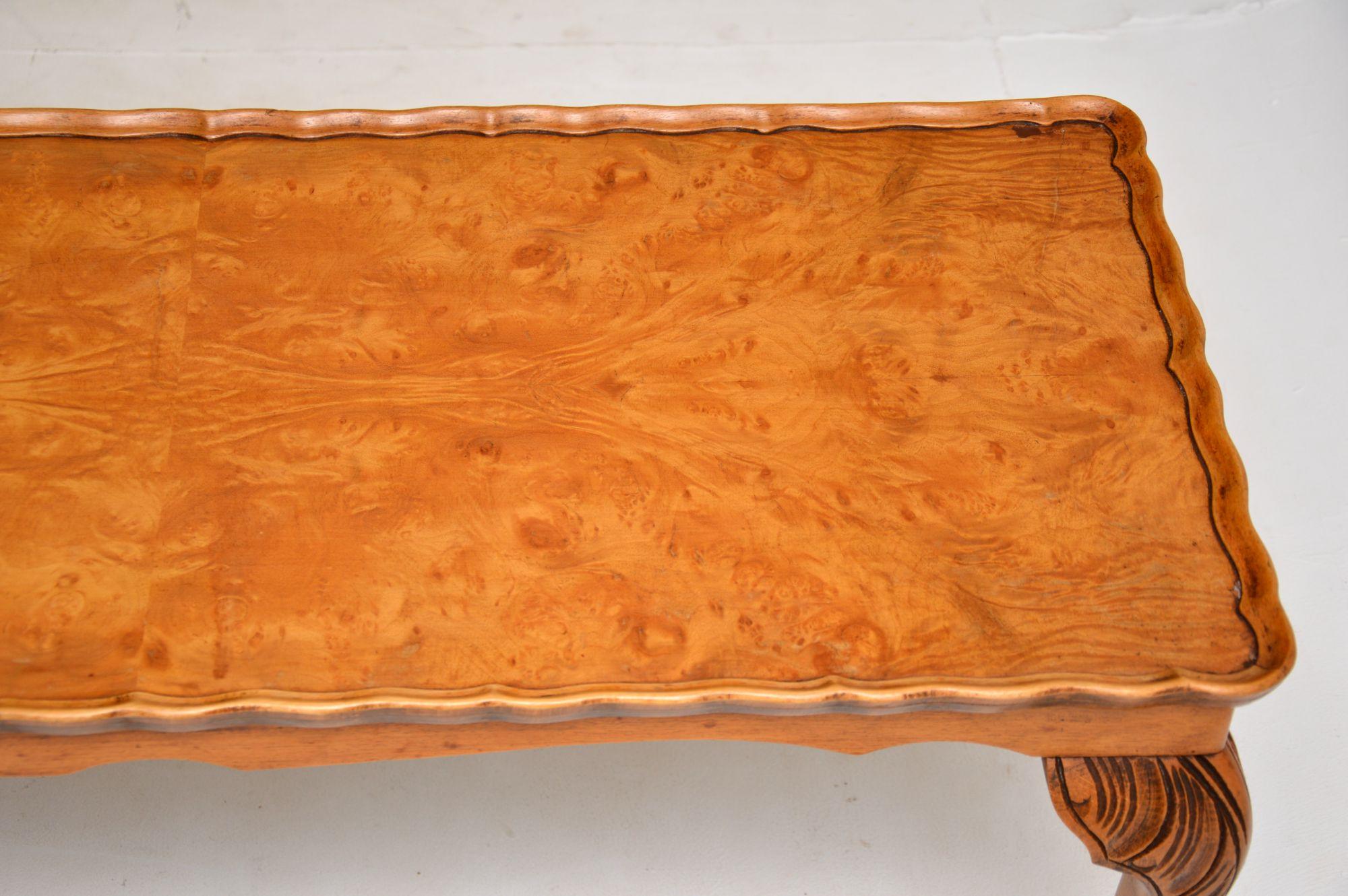 Mid-20th Century Antique Burr Walnut Pie Crust Coffee Table For Sale