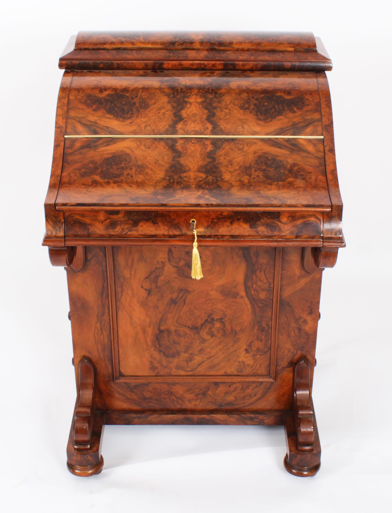 Antique Burr Walnut Pop Up Davenport Desk c.1860 19th Century In Good Condition In London, GB