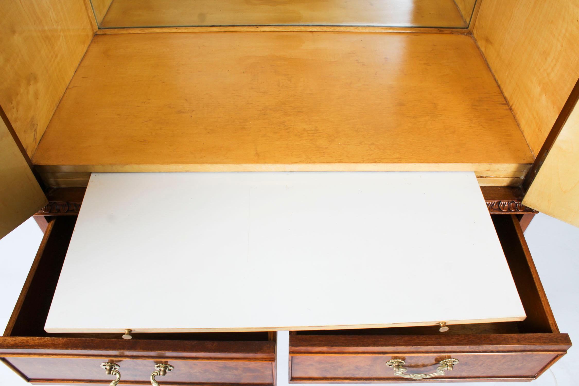 Ancienne armoire à cocktails en ronce de noyer Queen Anne Bar à boissons sec 20ème siècle en vente 10
