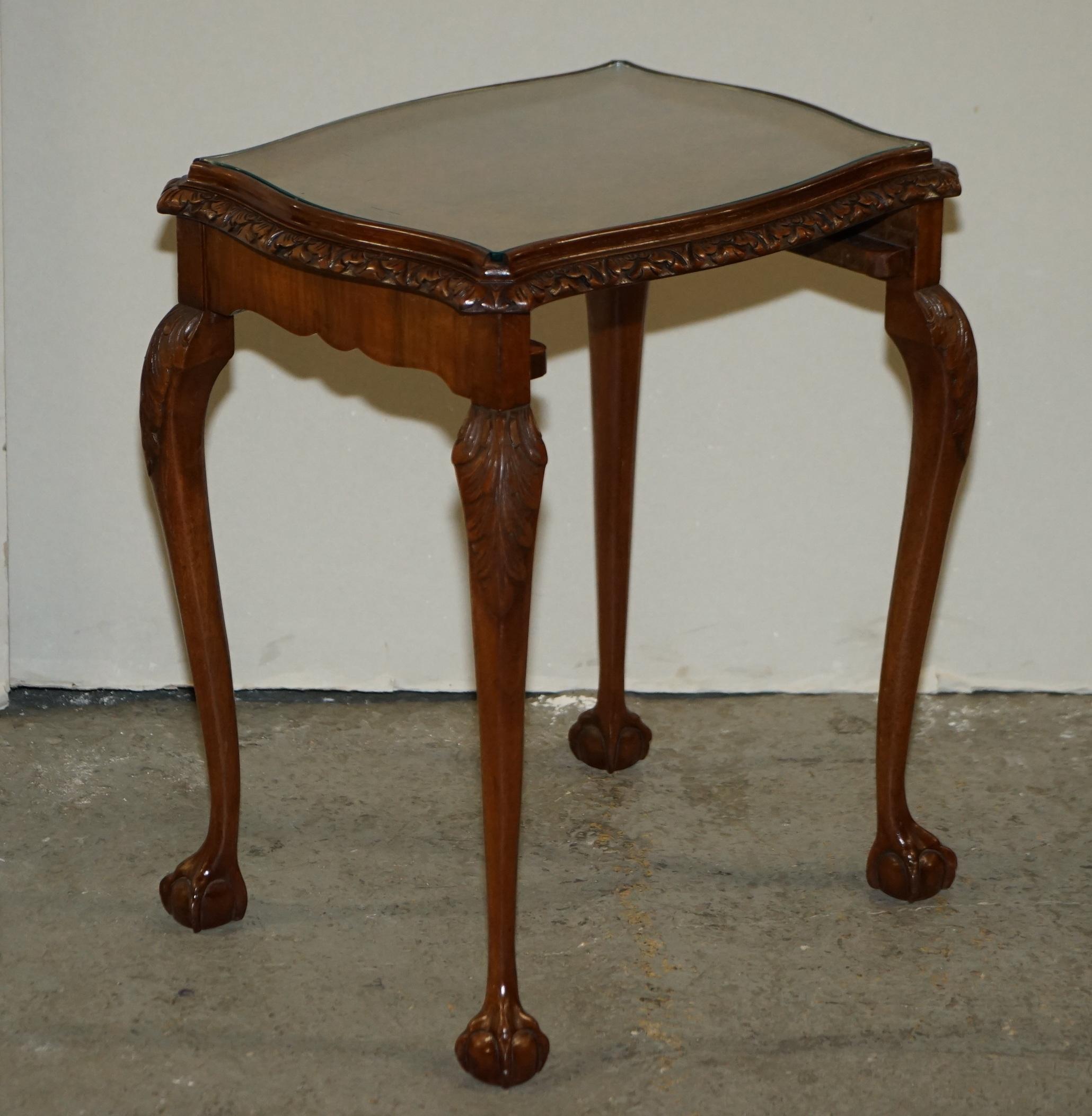 Antique Burr Walnut Serpentine Nest of 3 Stacking Tables with Claw and Ball Feet For Sale 4