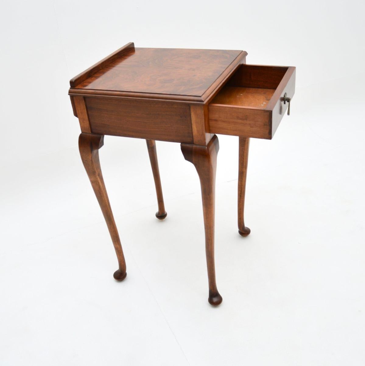 Georgian Antique Burr Walnut Side Table