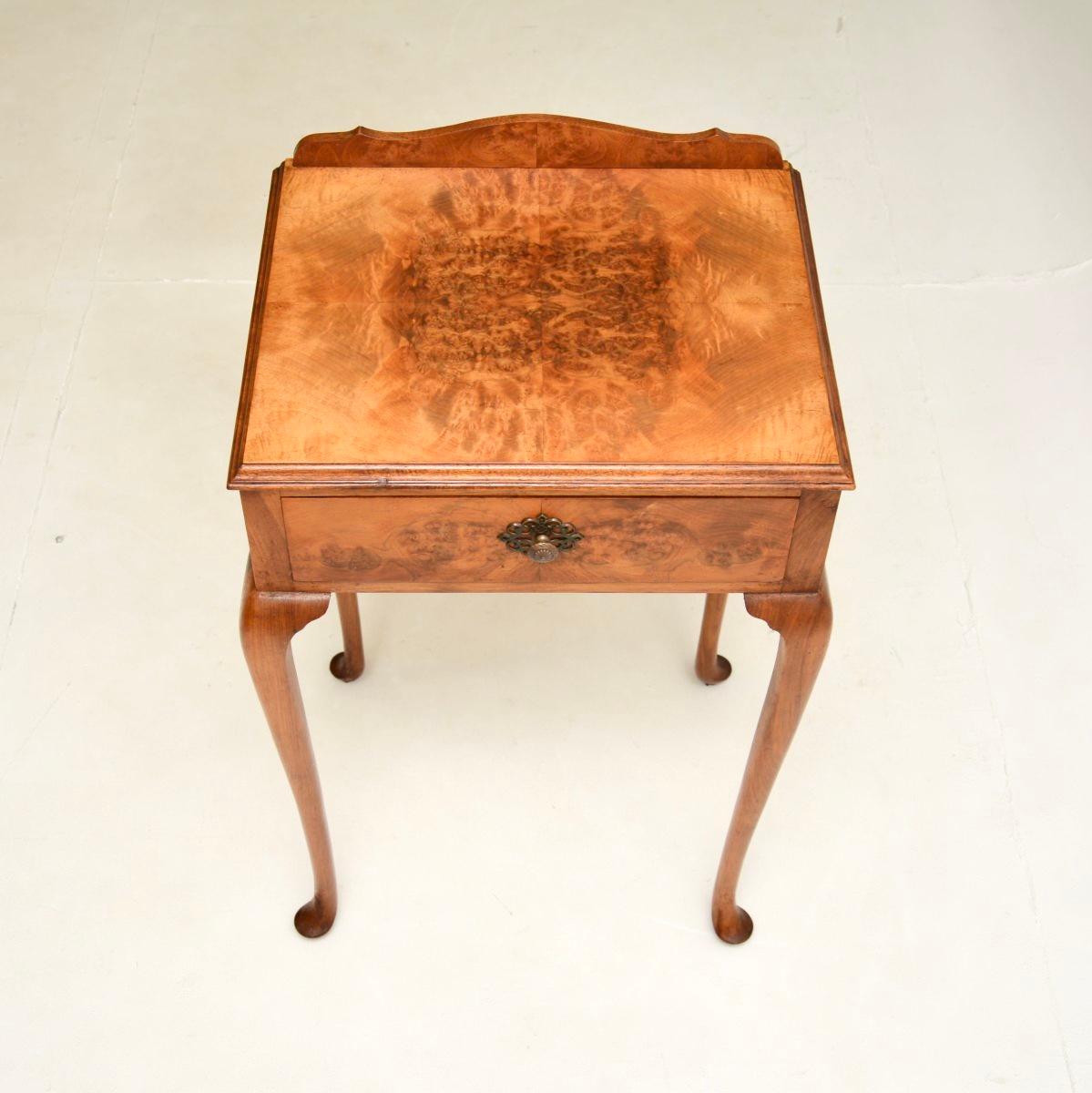 Antique Burr Walnut Side Table In Good Condition For Sale In London, GB
