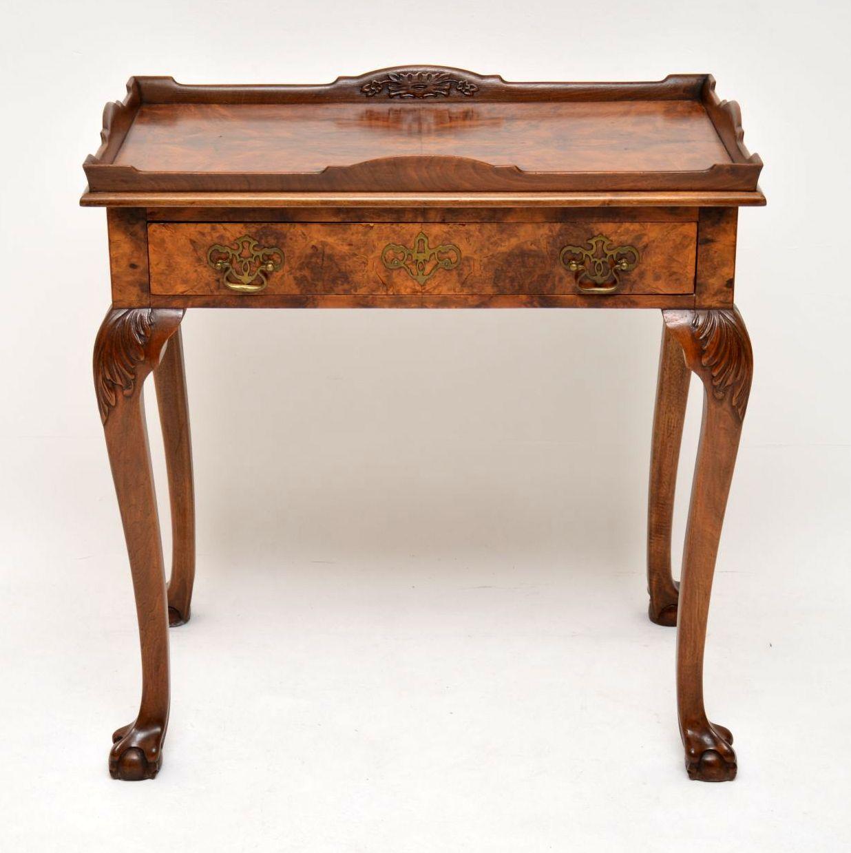 Antique Queen Anne style burr walnut tray top side table dating from the 1920s period and in excellent original condition. The top is burr walnut with shaped tray sides on top which are carved inside. Below this are burr walnut sides, back and