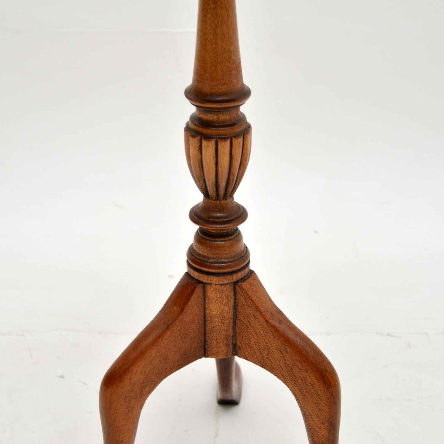 Antique Burr Walnut Wine Table In Good Condition In London, GB