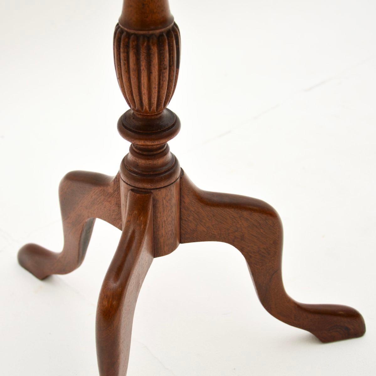 Antique Burr Walnut Wine Table In Good Condition In London, GB
