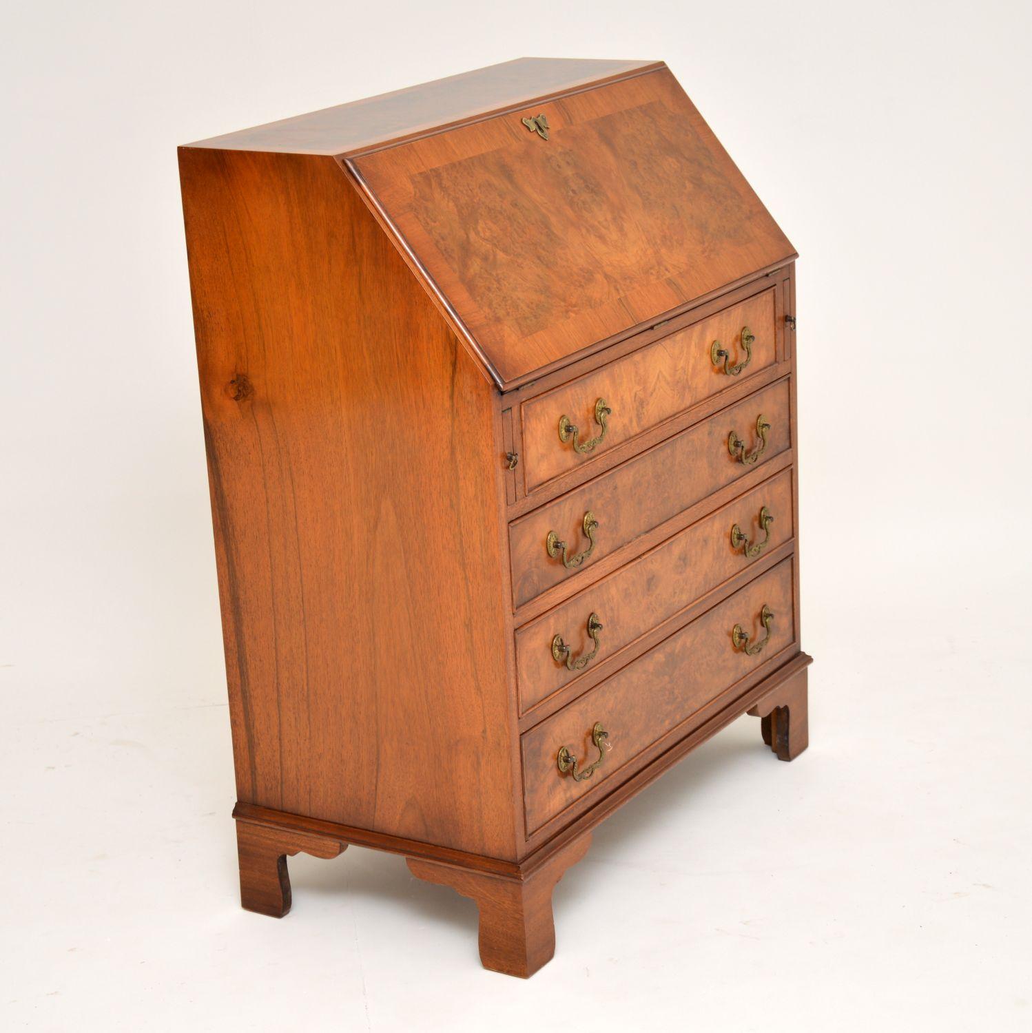 Antique Burr Walnut Writing Bureau In Good Condition In London, GB