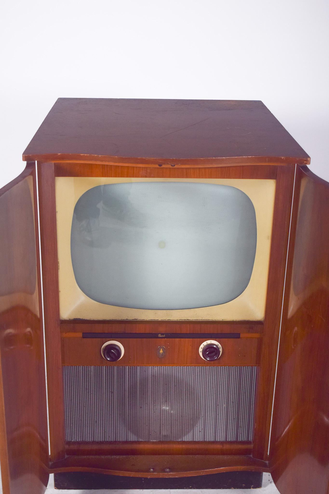 Milieu du XXe siècle Ancien meuble de télévision pour radio Bush en vente