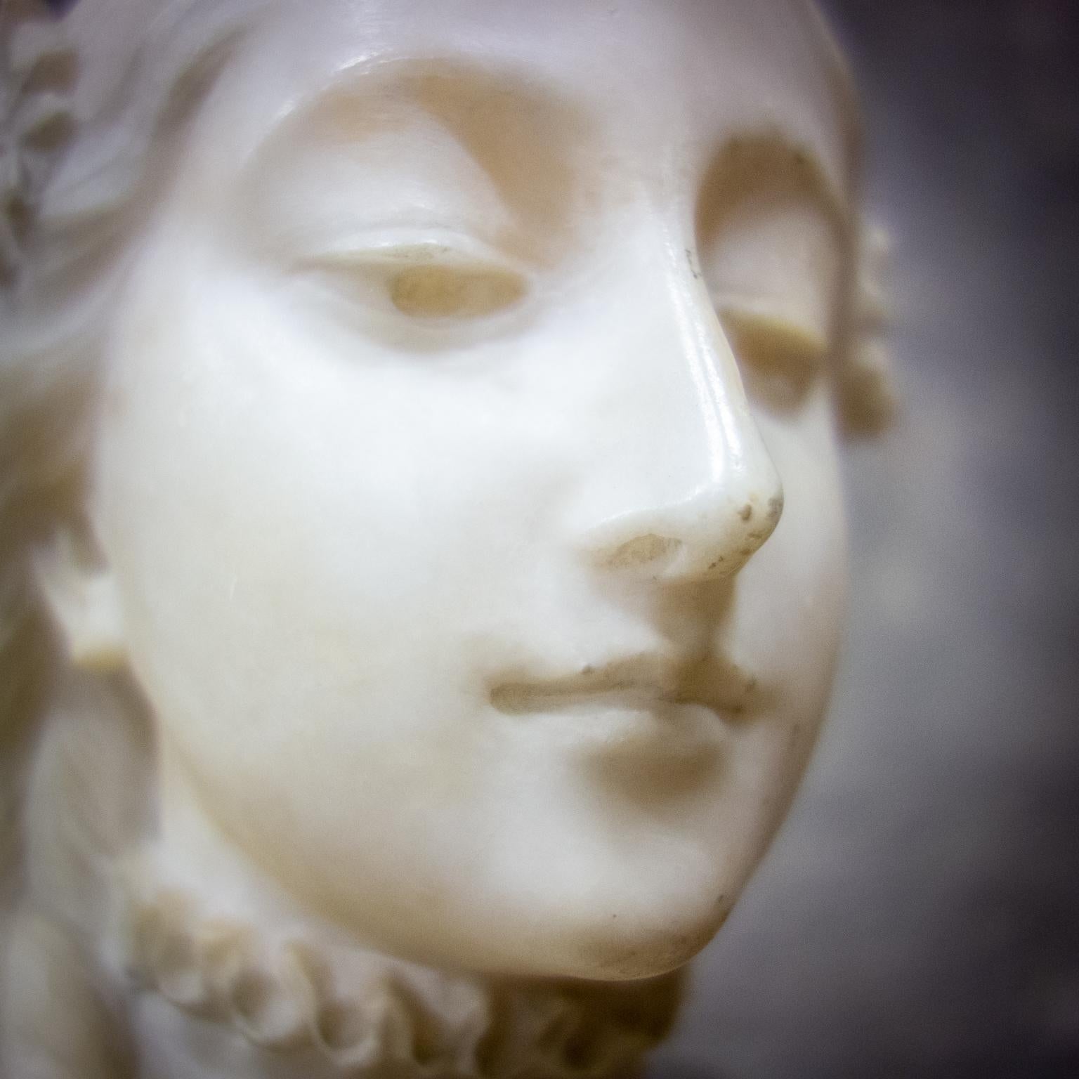 Antique Bust Sculpture of Lady, Marble / Alabaster, France, 1880 For Sale 1
